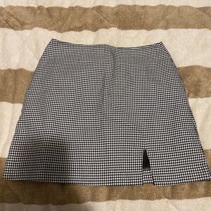 Classic Black and White Houndstooth Skirt